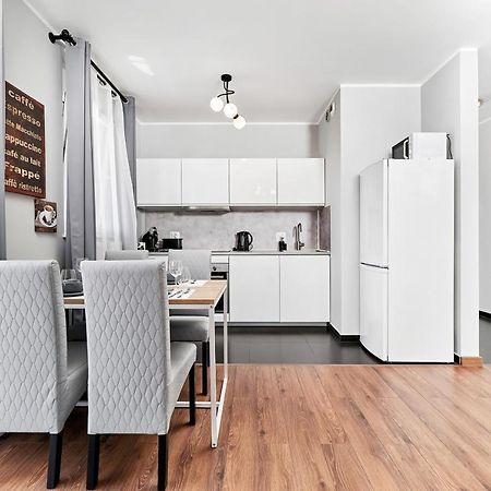 Apartment Wroclaw Sikorskiego With Free Garage By Renters Prestige Exteriör bild