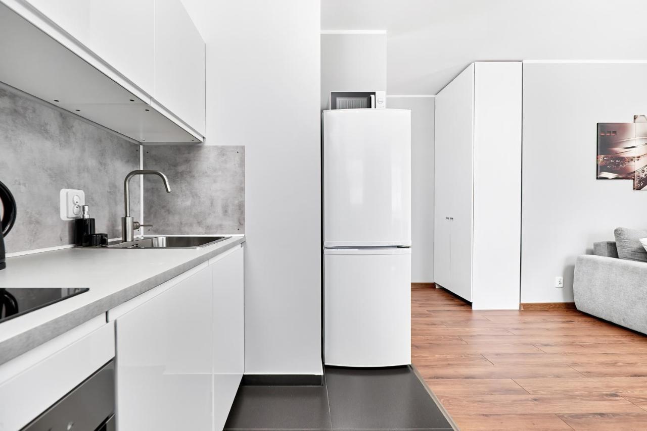 Apartment Wroclaw Sikorskiego With Free Garage By Renters Prestige Exteriör bild