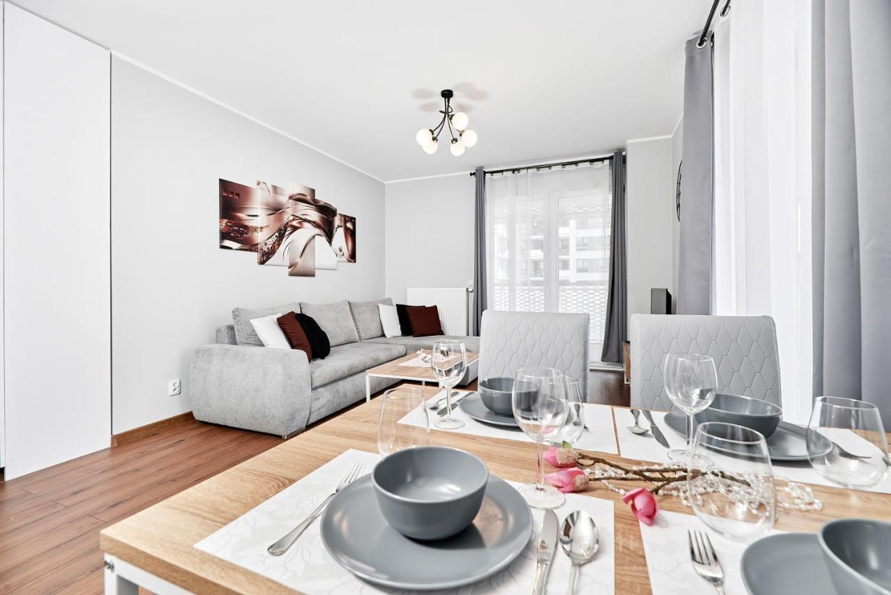 Apartment Wroclaw Sikorskiego With Free Garage By Renters Prestige Exteriör bild
